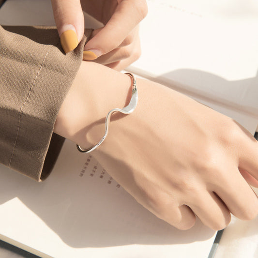 Pulsera moebius estilo minimalista para mujer - nexbuy.com.mx