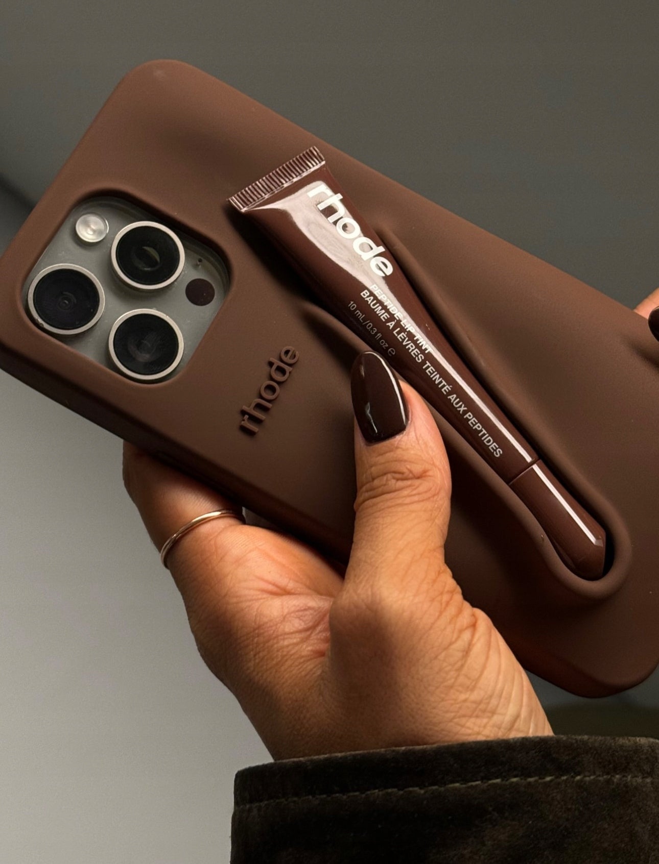 Lip Case RHODE