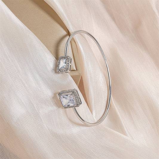 Pulsera simple para mujeres con incrustaciones cuadradas - nexbuy.com.mx