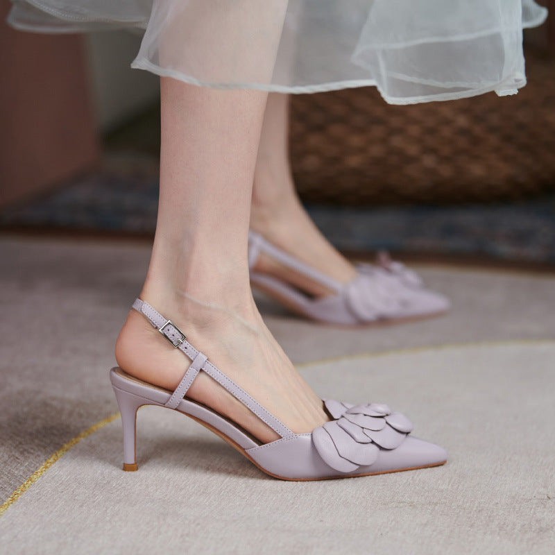 Sandalias de Cuero con Flor Elegante y Hebilla – Estilo Europeo que Florece con Sofisticación - nexbuy.com.mx