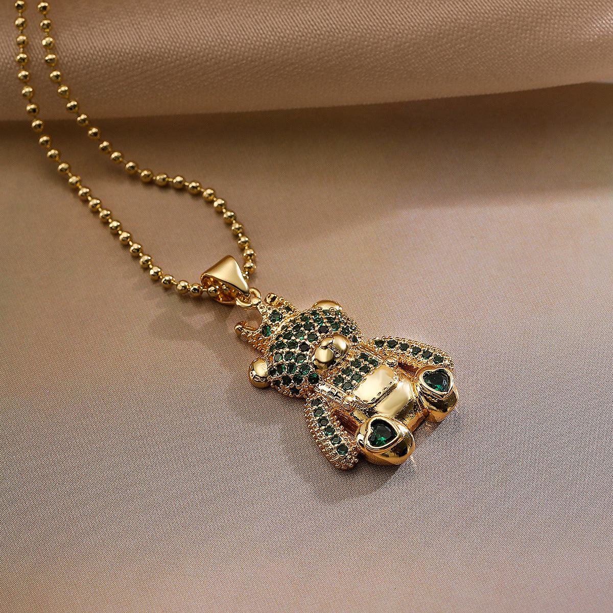 Collar con colgante de oso con zirconias - nexbuy.com.mx