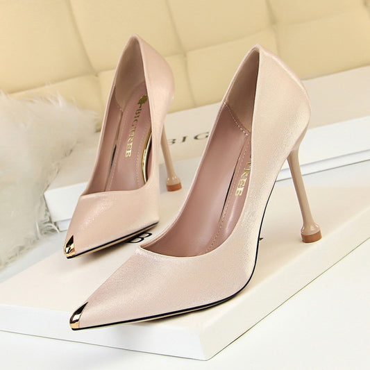 Tacones de Aguja de Satín Metalizado – Glamour Europeo para Brillar con Elegancia - nexbuy.com.mx
