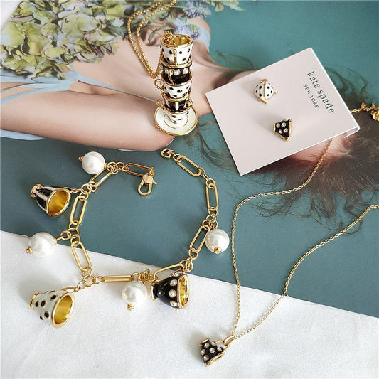 Brazalete con pendientes - nexbuy.com.mx