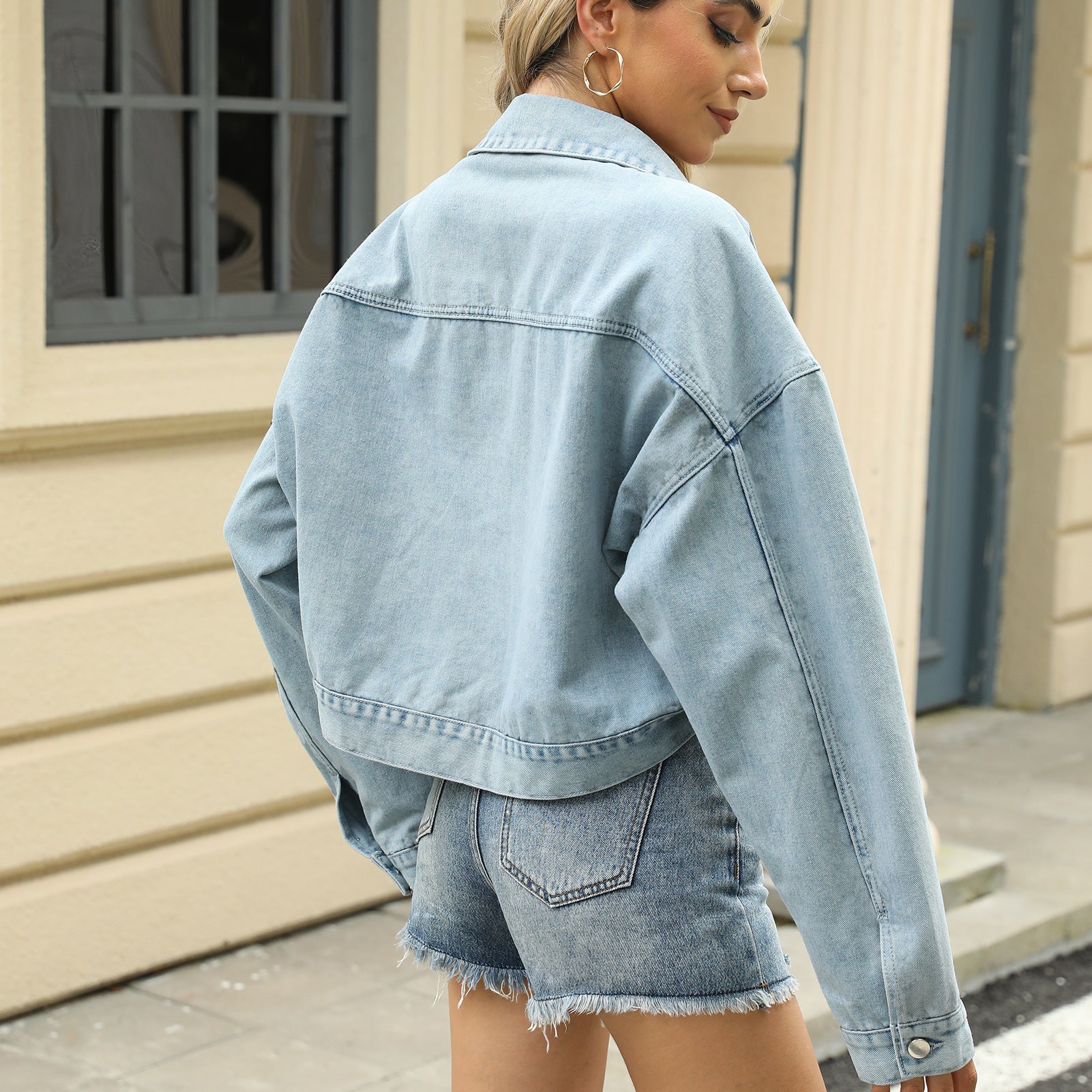Jacket para Mujer – Estilo Urbano con Manga Larga y Corte Corto - nexbuy.com.mx