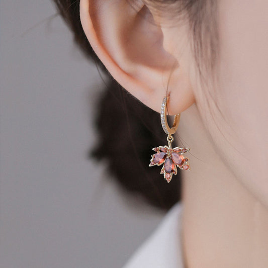 Aretes en forma de hoja de arce – Brillo otoñal con estilo - nexbuy.com.mx