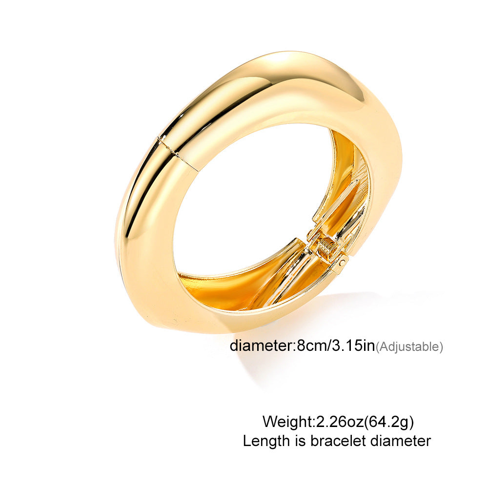 Pulsera exagerada de metal con superficie brillante para mujer - nexbuy.com.mx