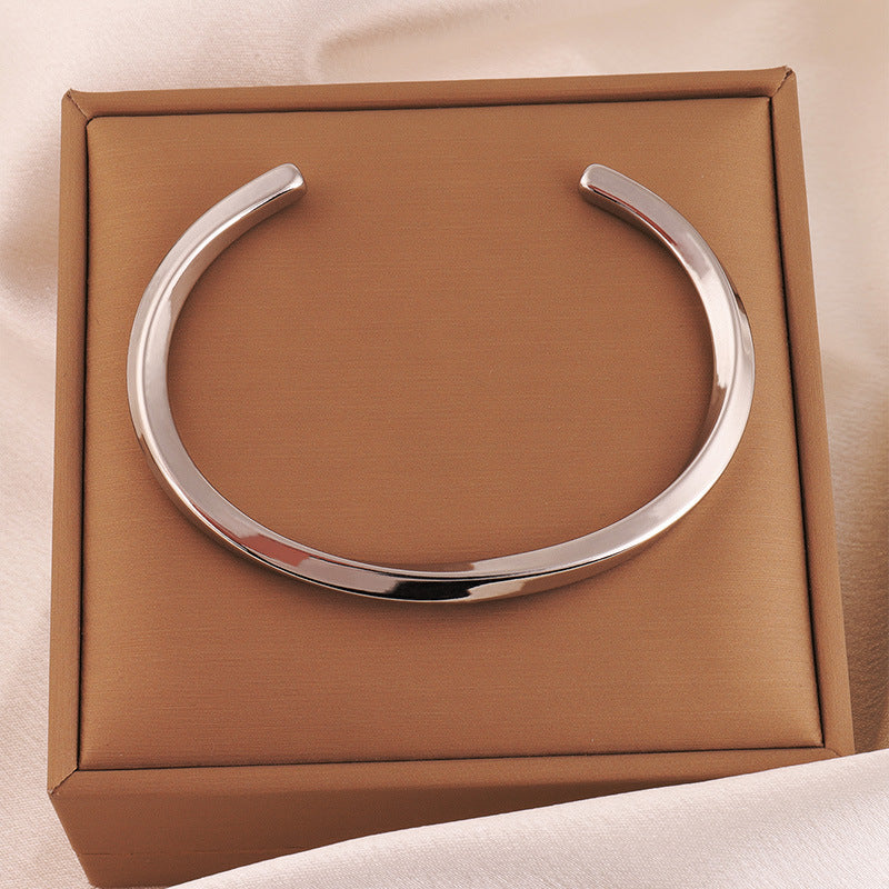 Pulsera Mobius plateada para mujer - nexbuy.com.mx