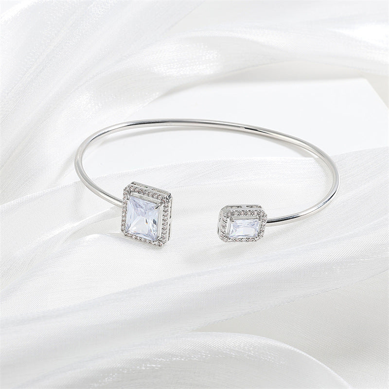 Pulsera simple para mujeres con incrustaciones cuadradas - nexbuy.com.mx