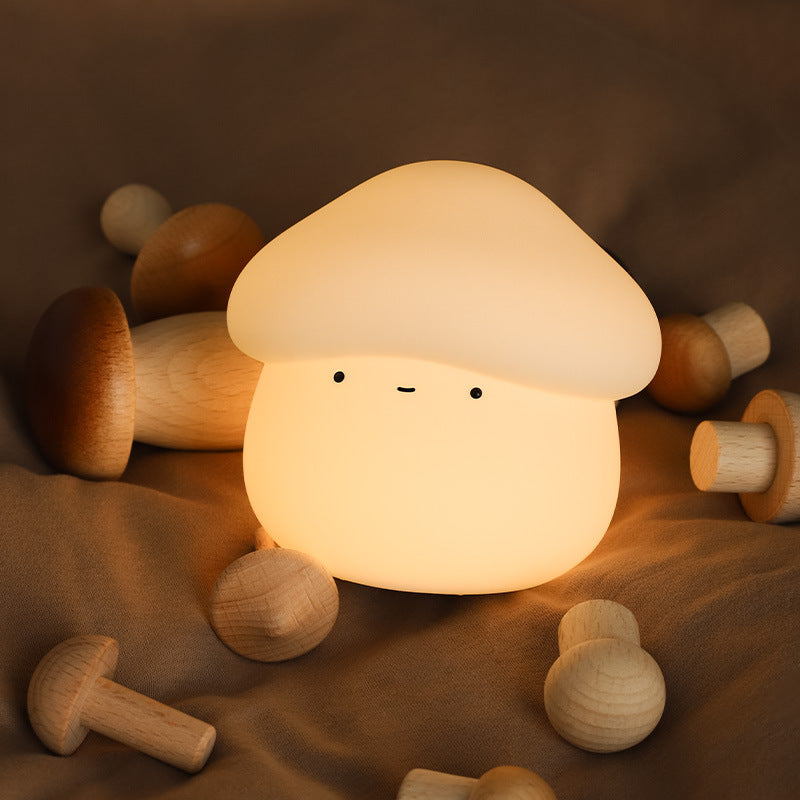 Lámpara Pequeña en Forma de Hongo de Silicona Mushroom Companion - Luz Suave para Dormir - nexbuy.com.mx