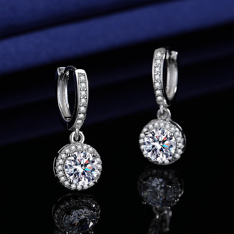 Aretes plateados de estilo coreano